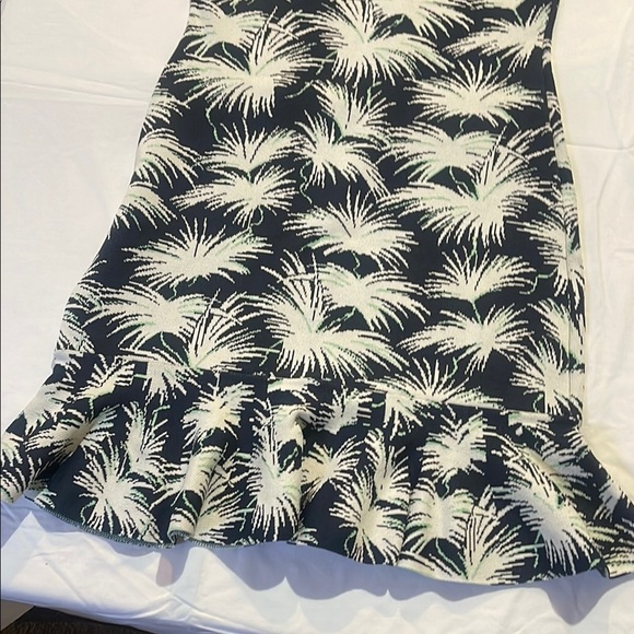 Dark Blue, Green, and White Sheath Dress with Cap Sleeves - Picture 7 of 10